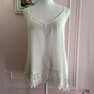 NWOT | IRIS LOS ANGELES SLEEVELESS BLOUSE 🌱